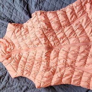 GG bluWoman's puffer vests